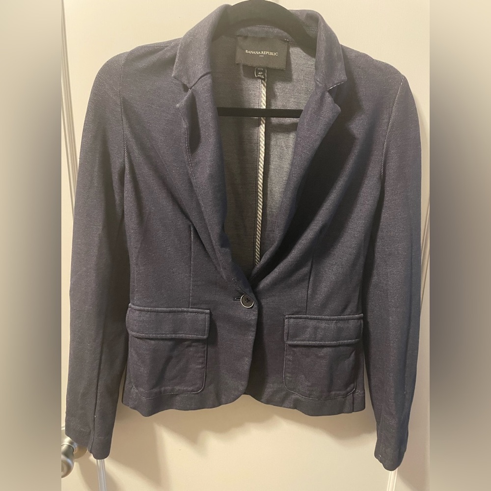 Women’s Blazer size 6 Petite